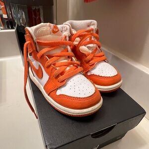 Kids Jordan’s, like new!